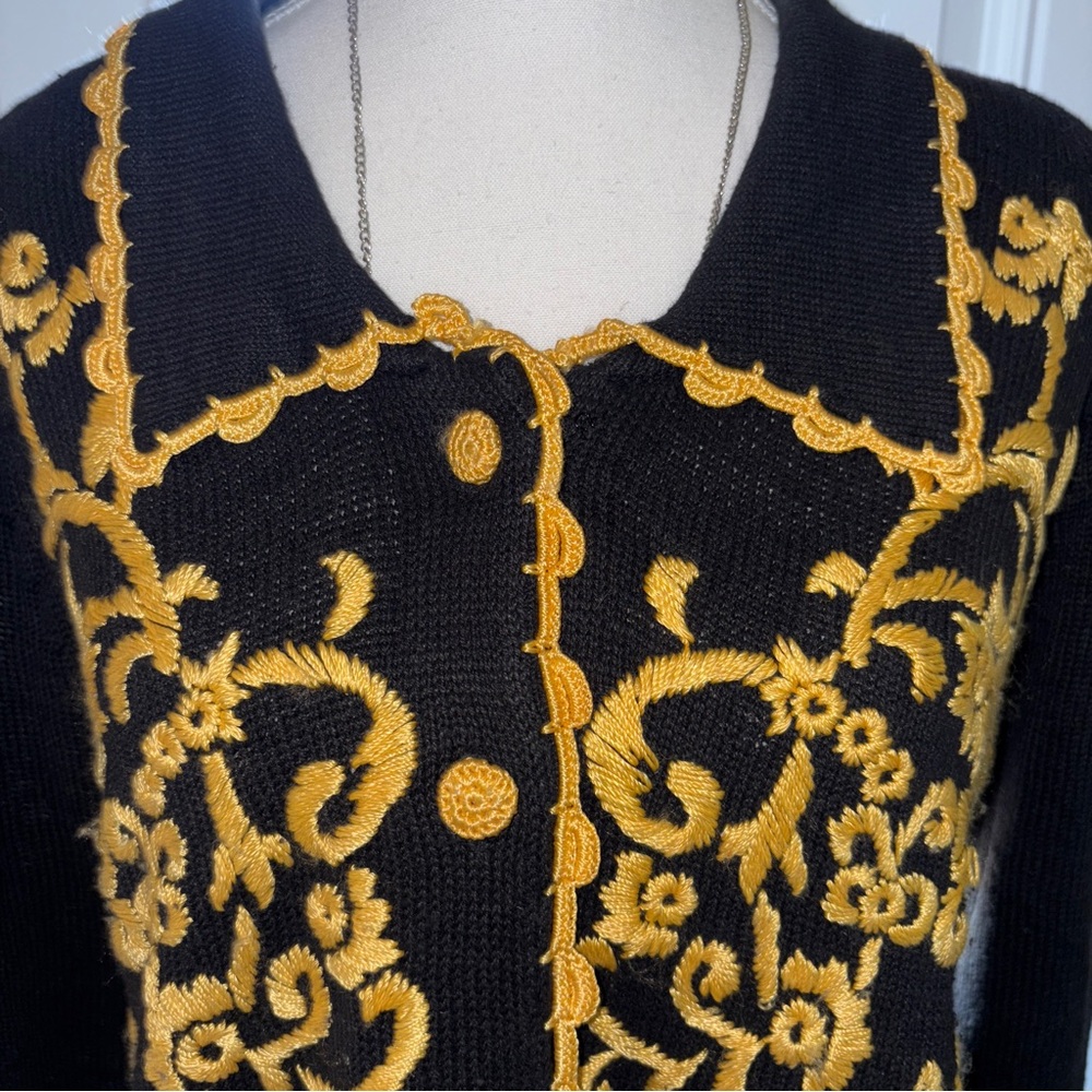 Vintage gold embroidered Chic Black and Gold Women's Cardigan - Picture 7 of 8